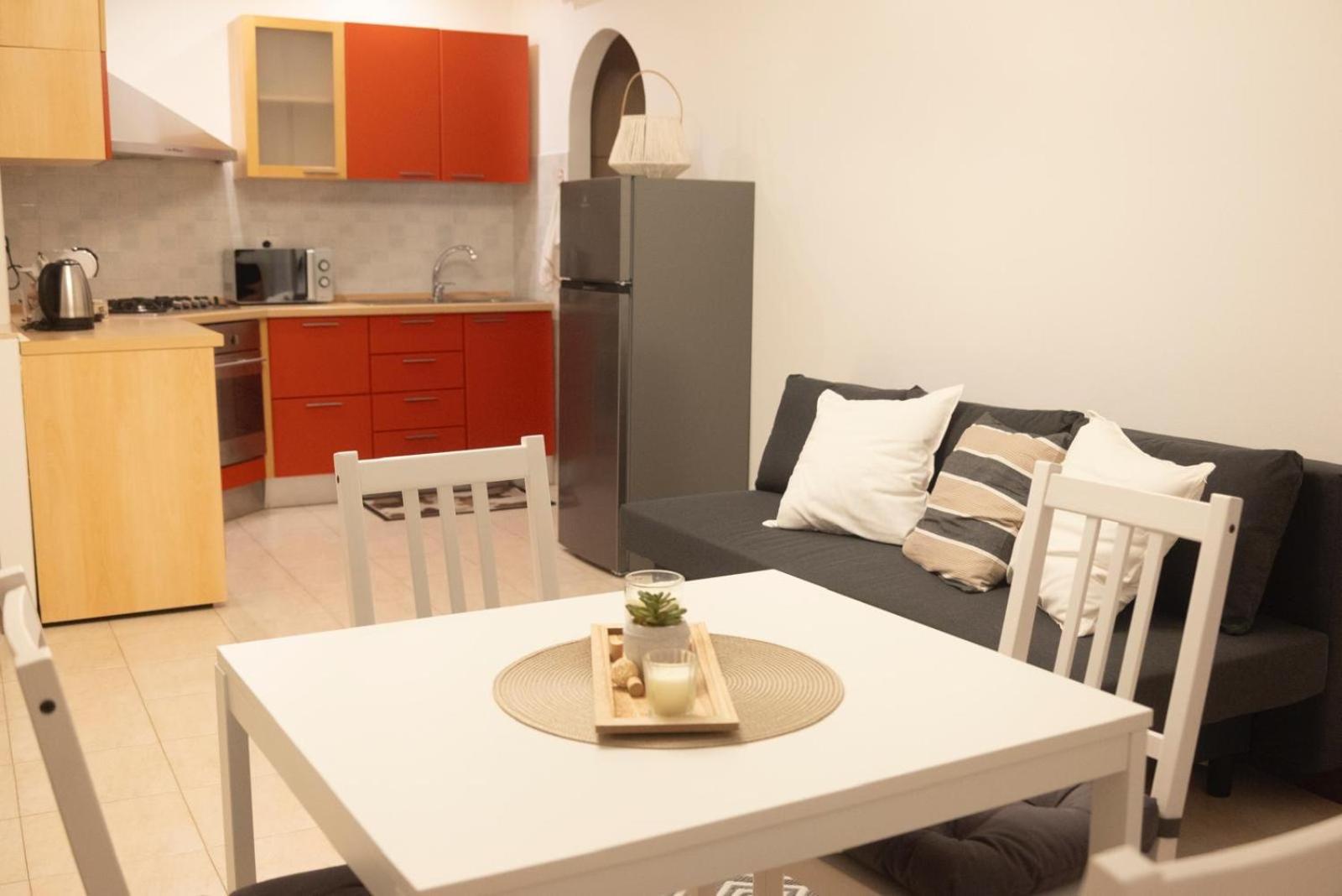 Bl Apartment Latina Exterior photo